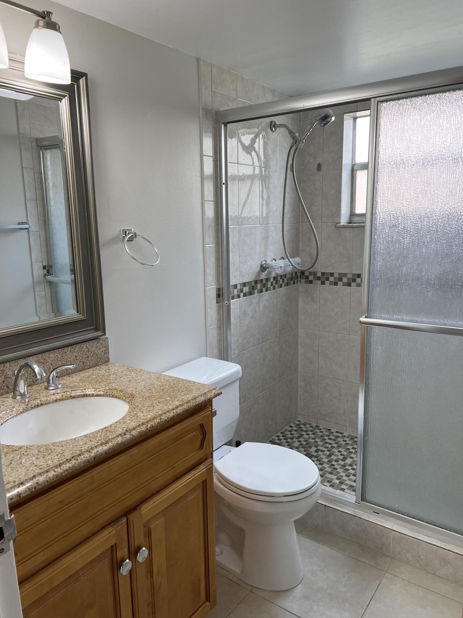 KINGS POINT SAXONY CONDOS - Residential