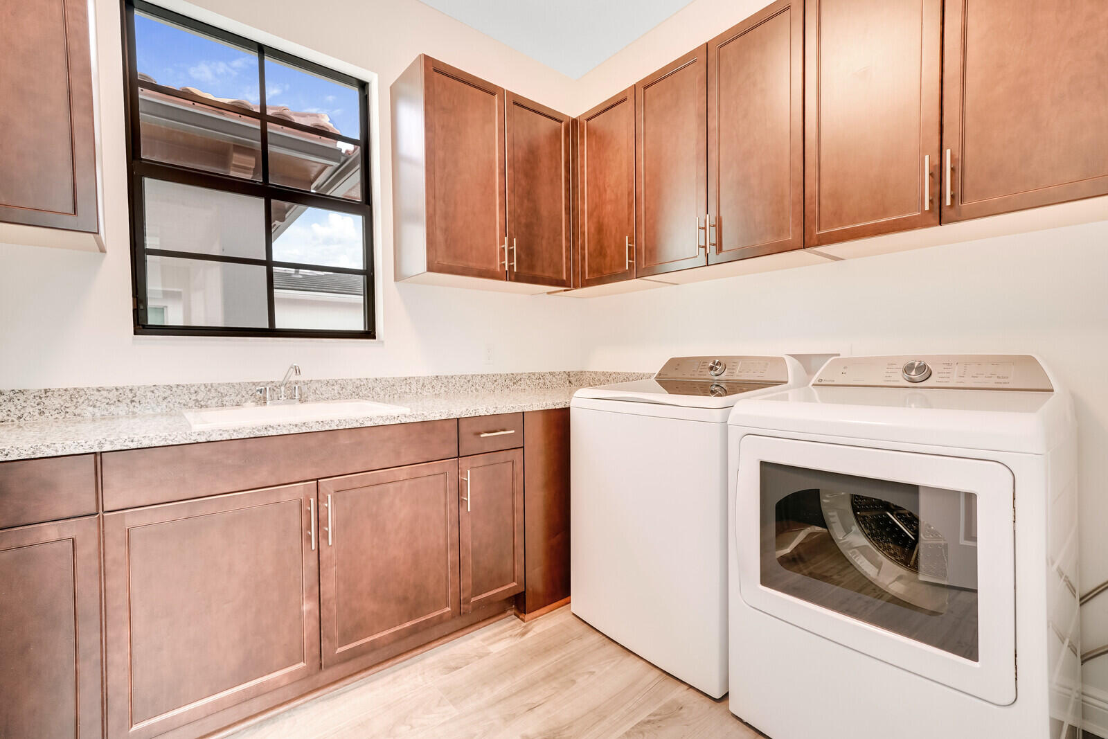 Alton Neighborhood - Residential Lease