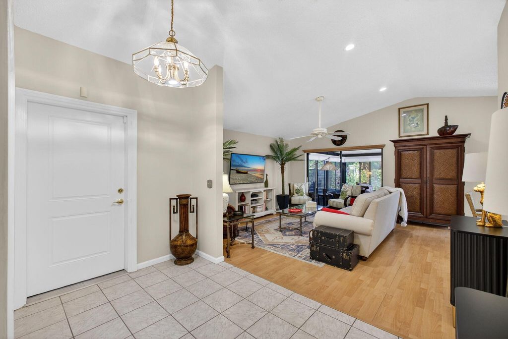 Photo of 77 Ironwood Way, Palm Beach Gardens, FL 33418 (MLS # R11165573)