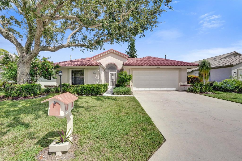Photo of 8860 Boatswain Drive, Boynton Beach, FL 33436 (MLS # F10526239)