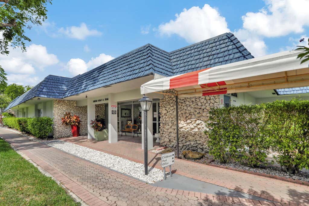 Photo of 7827 GOLF CIR Drive #301, Margate, FL 33063 (MLS # B26065435)