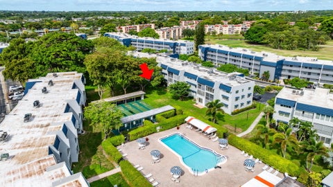 Tiny photo for 7827 GOLF CIR Drive #301, Margate, FL 33063 (MLS # B26065435)