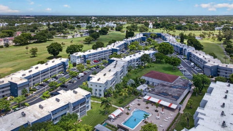 Tiny photo for 7827 GOLF CIR Drive #301, Margate, FL 33063 (MLS # B26065435)