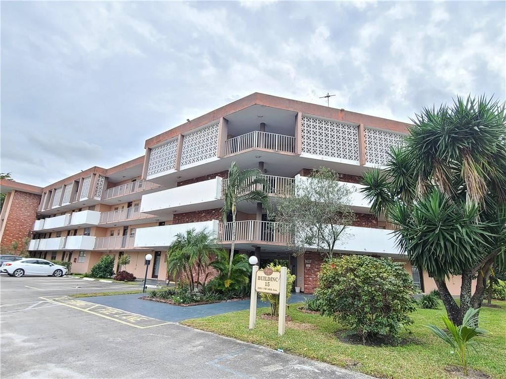 Photo of 2901 NW 46th Ave #201, Lauderdale Lakes, FL 33313 (MLS # F10316084)