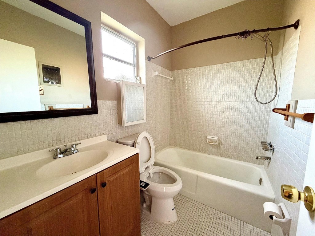 CYPRESS GARDENS CONDOMINI - Residential