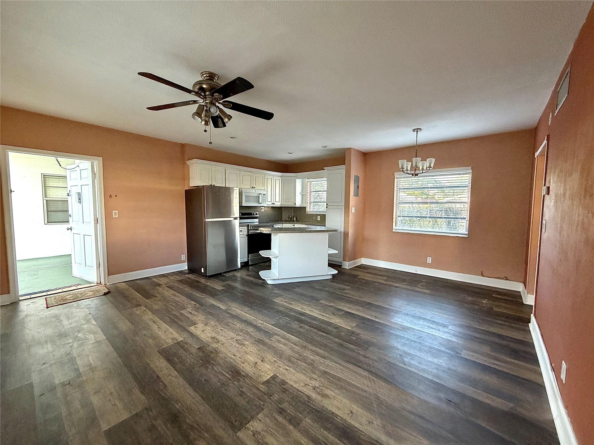 CYPRESS GARDENS CONDOMINI - Residential