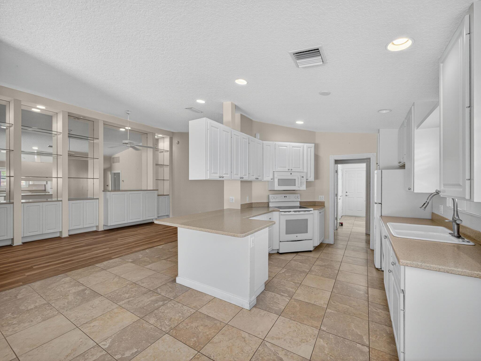 TRADITION PLAT NO 16 - Residential