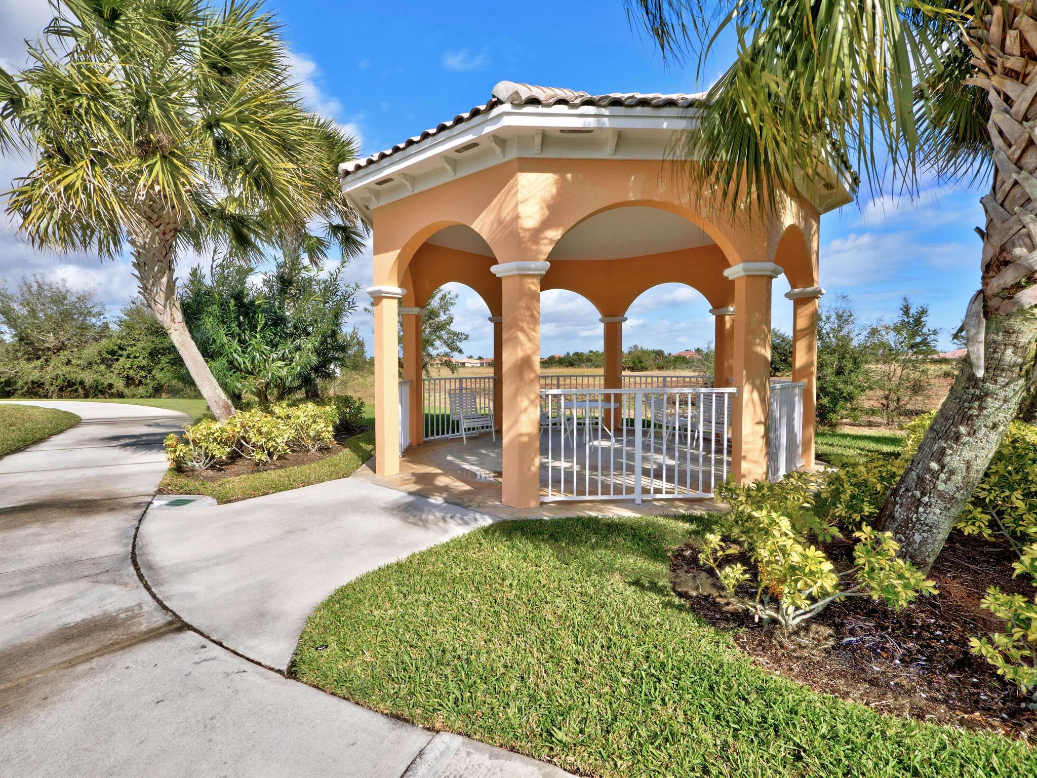 TRADITION PLAT NO 16 - Residential