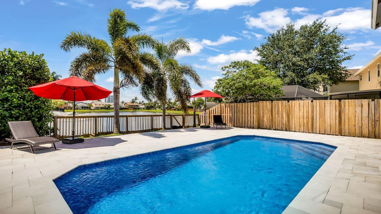 SAWGRASS ESTATES - Residential