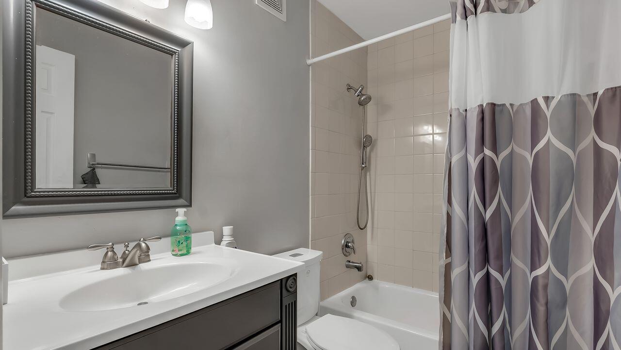 SAWGRASS ESTATES - Residential