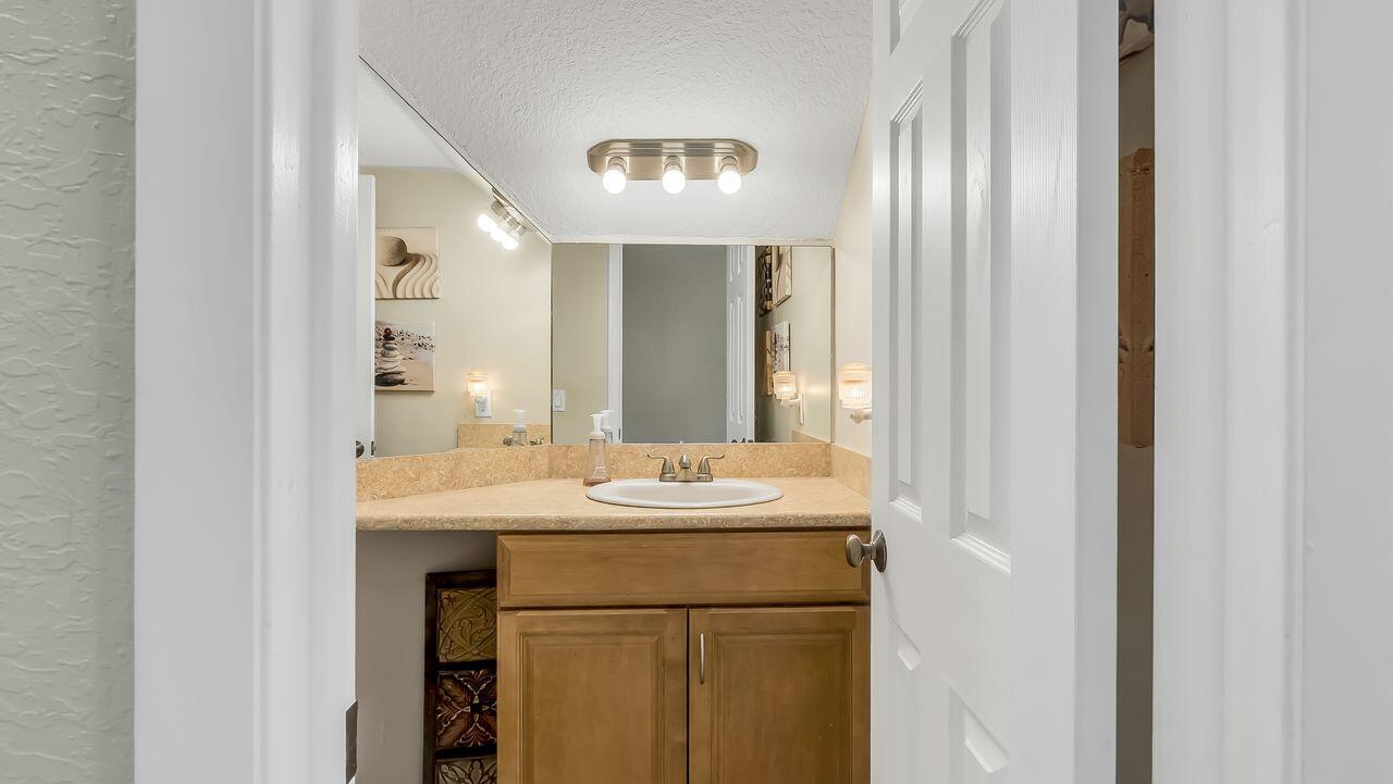 SAWGRASS ESTATES - Residential