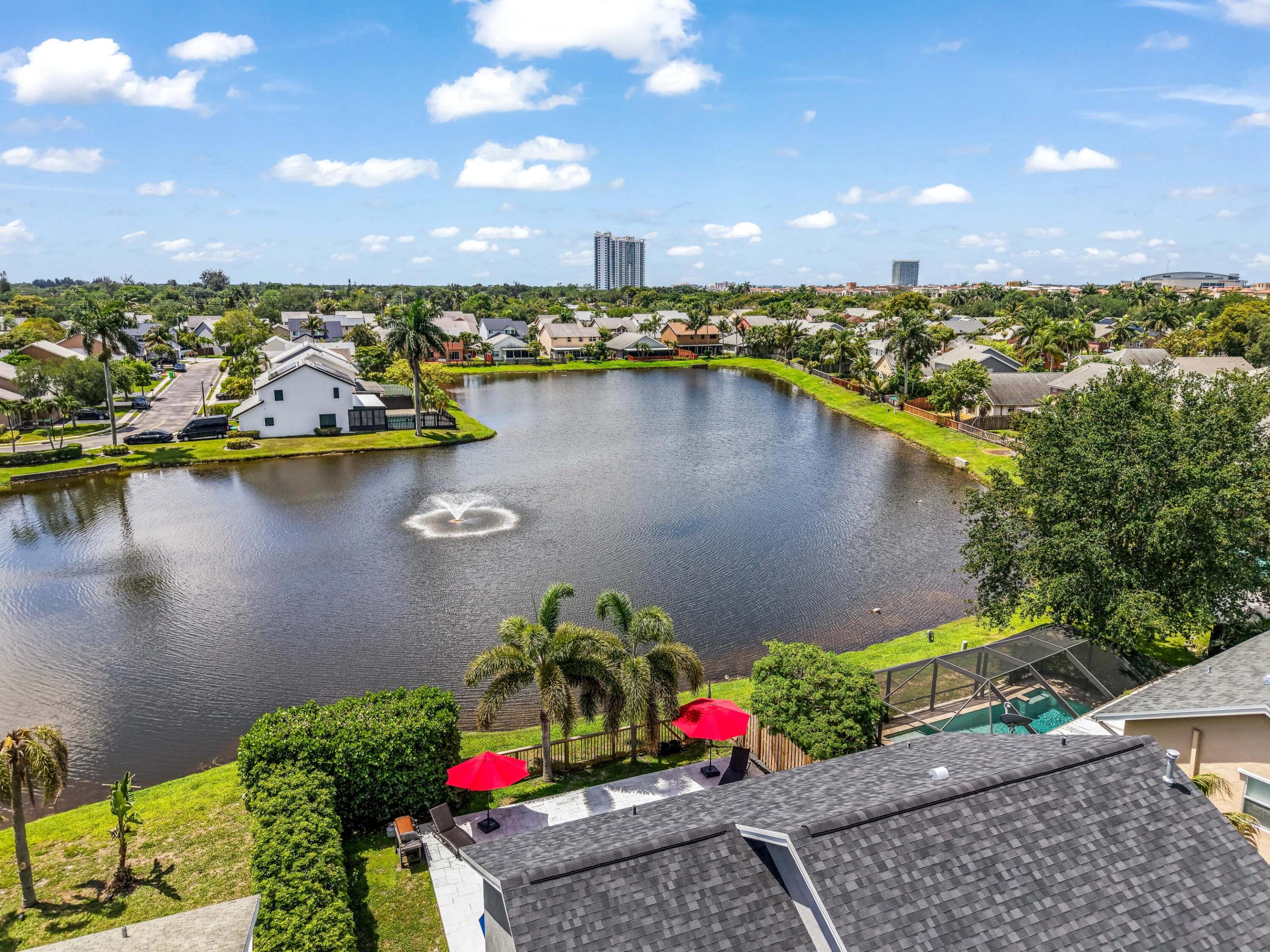 SAWGRASS ESTATES - Residential