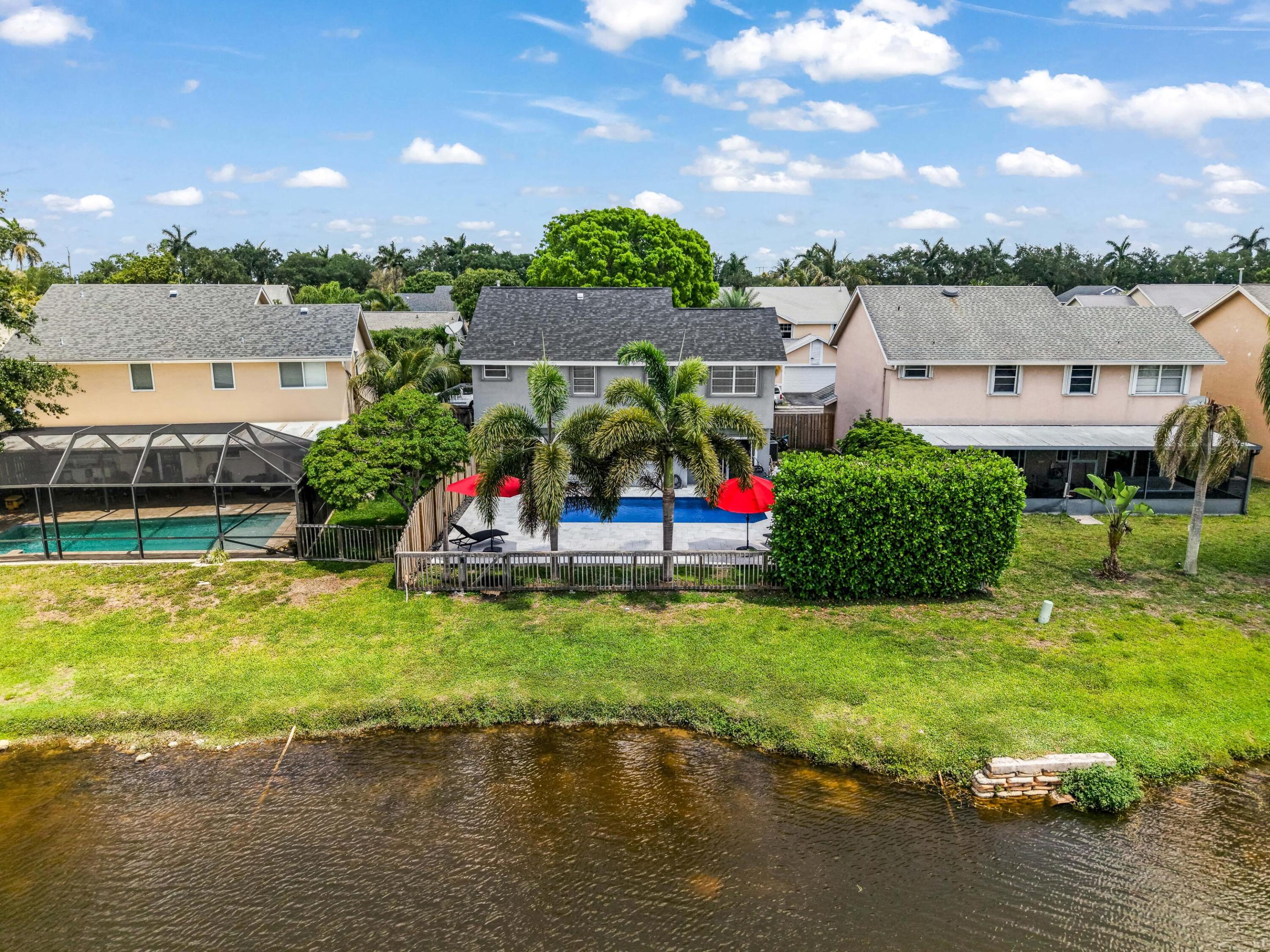 SAWGRASS ESTATES - Residential