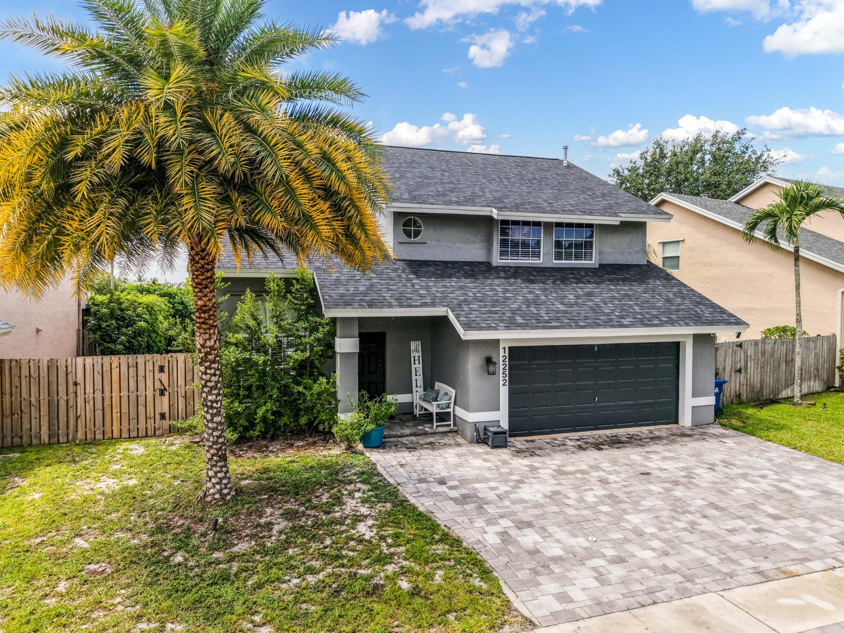 12252 NW 32nd Manor
