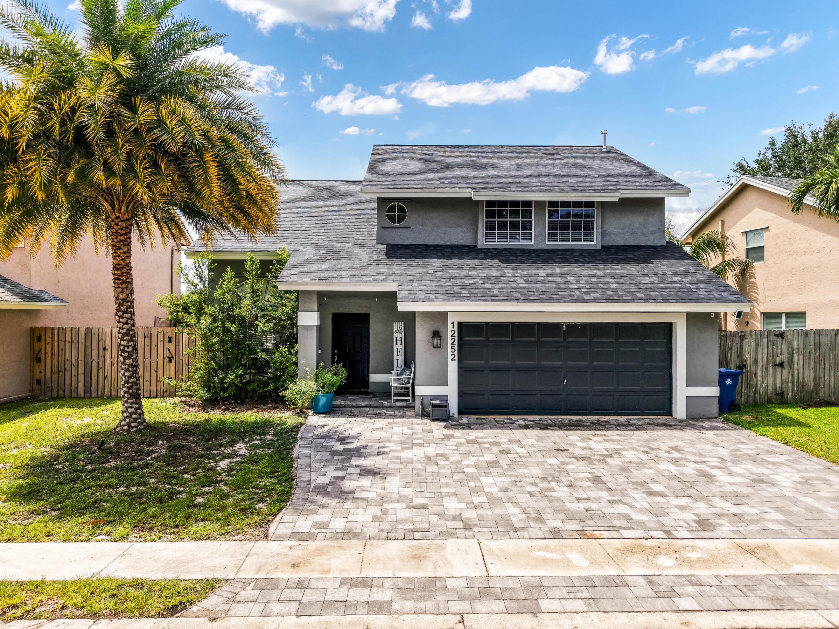 SAWGRASS ESTATES - Residential