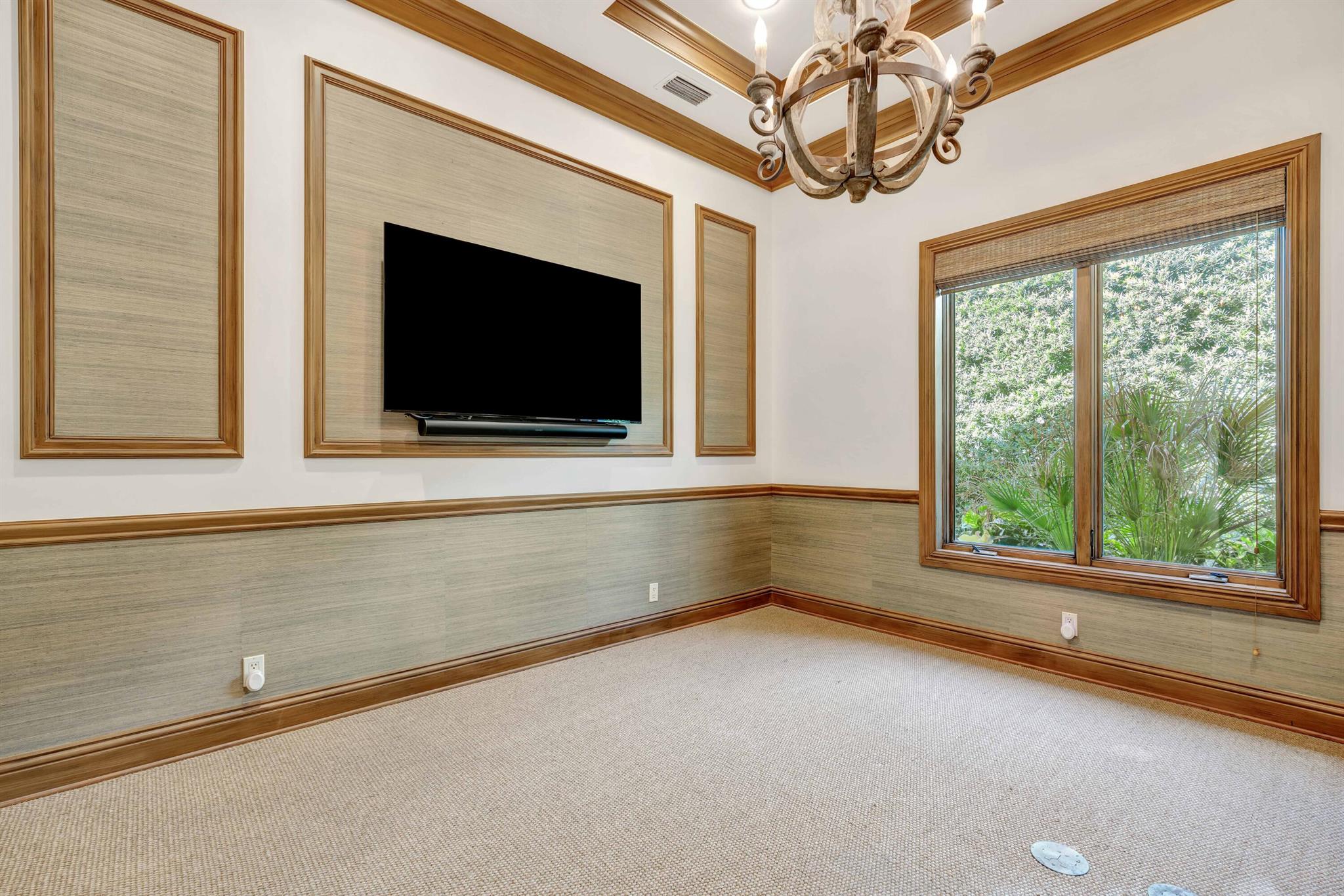 HARBOUR ISLES - Residential