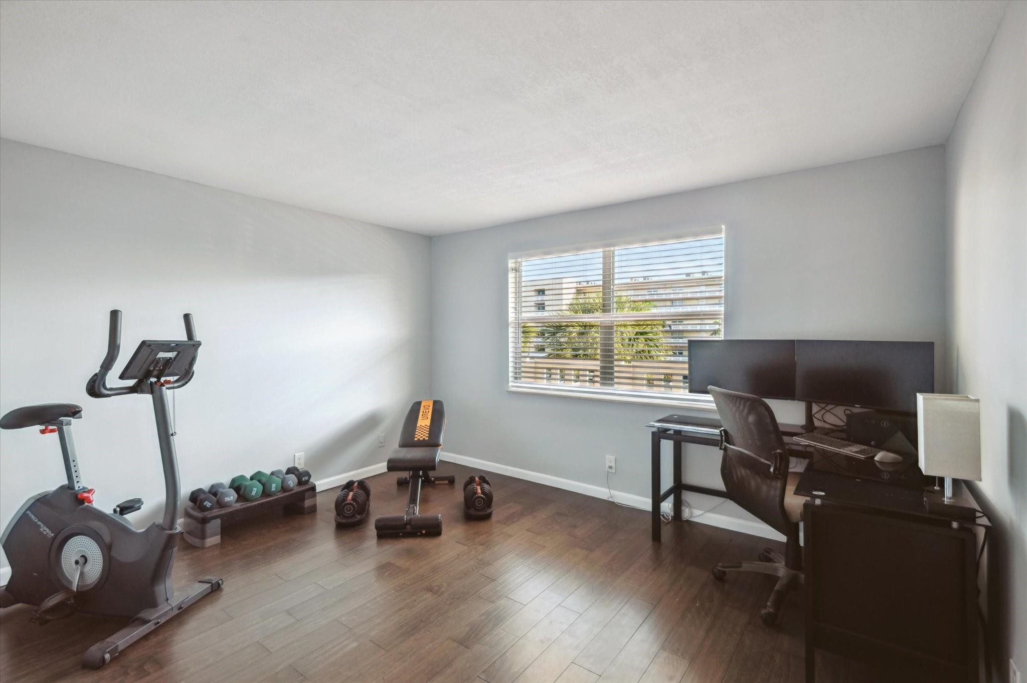 MEADOWBROOK LAKES VIEW - Residential