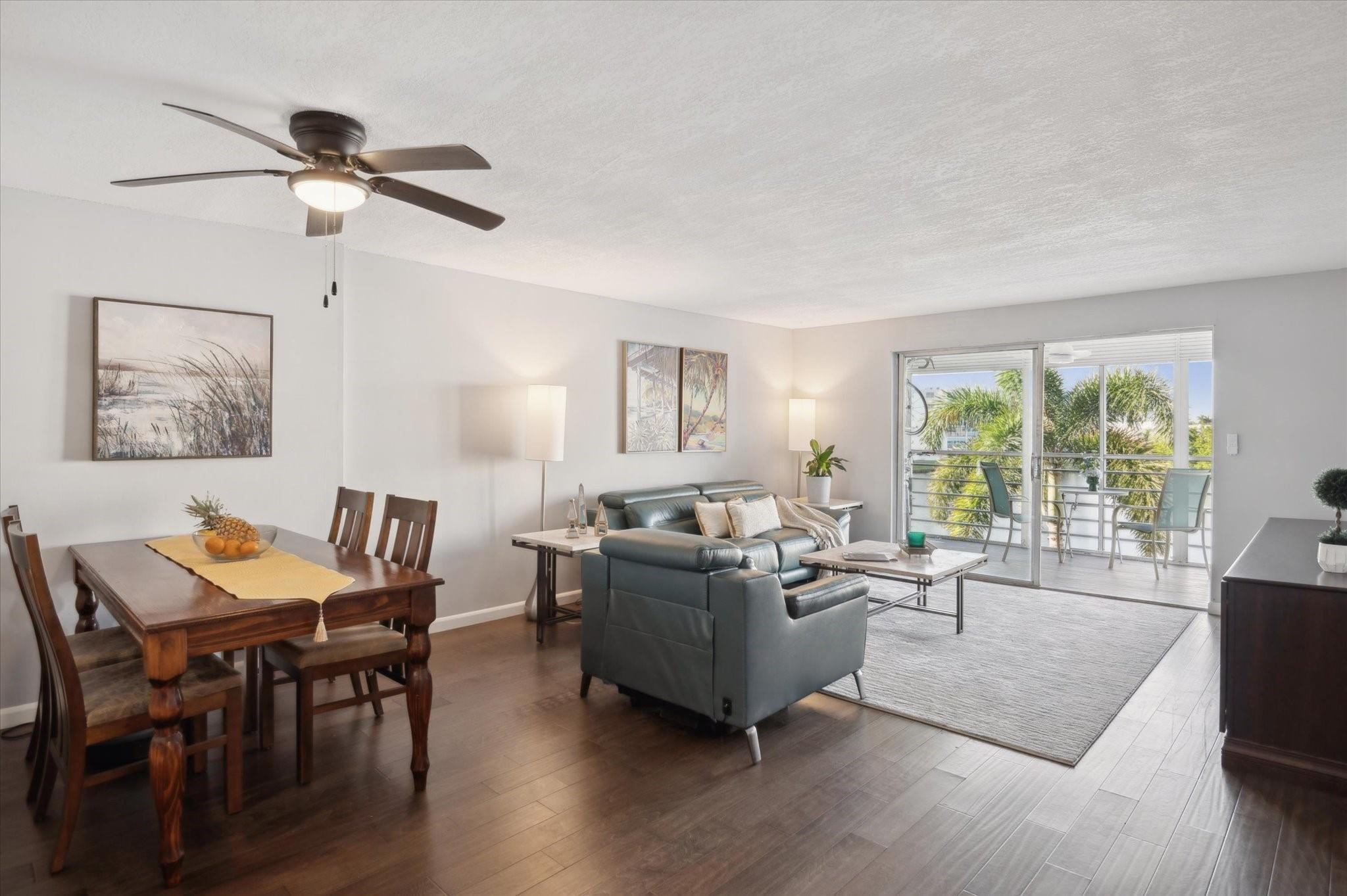 MEADOWBROOK LAKES VIEW - Residential