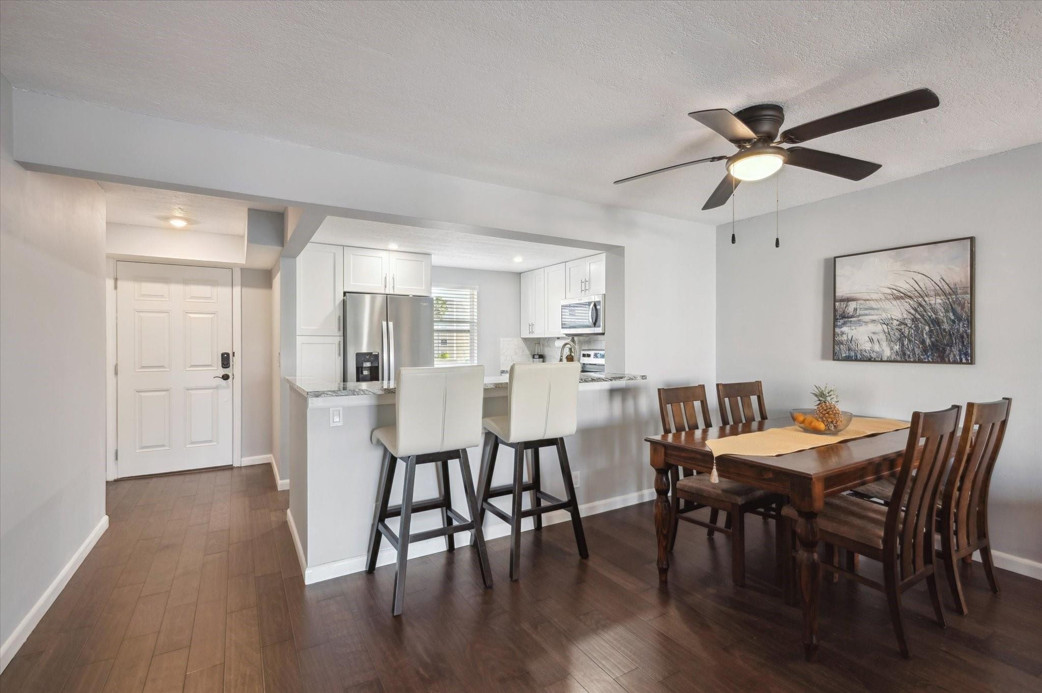 MEADOWBROOK LAKES VIEW - Residential