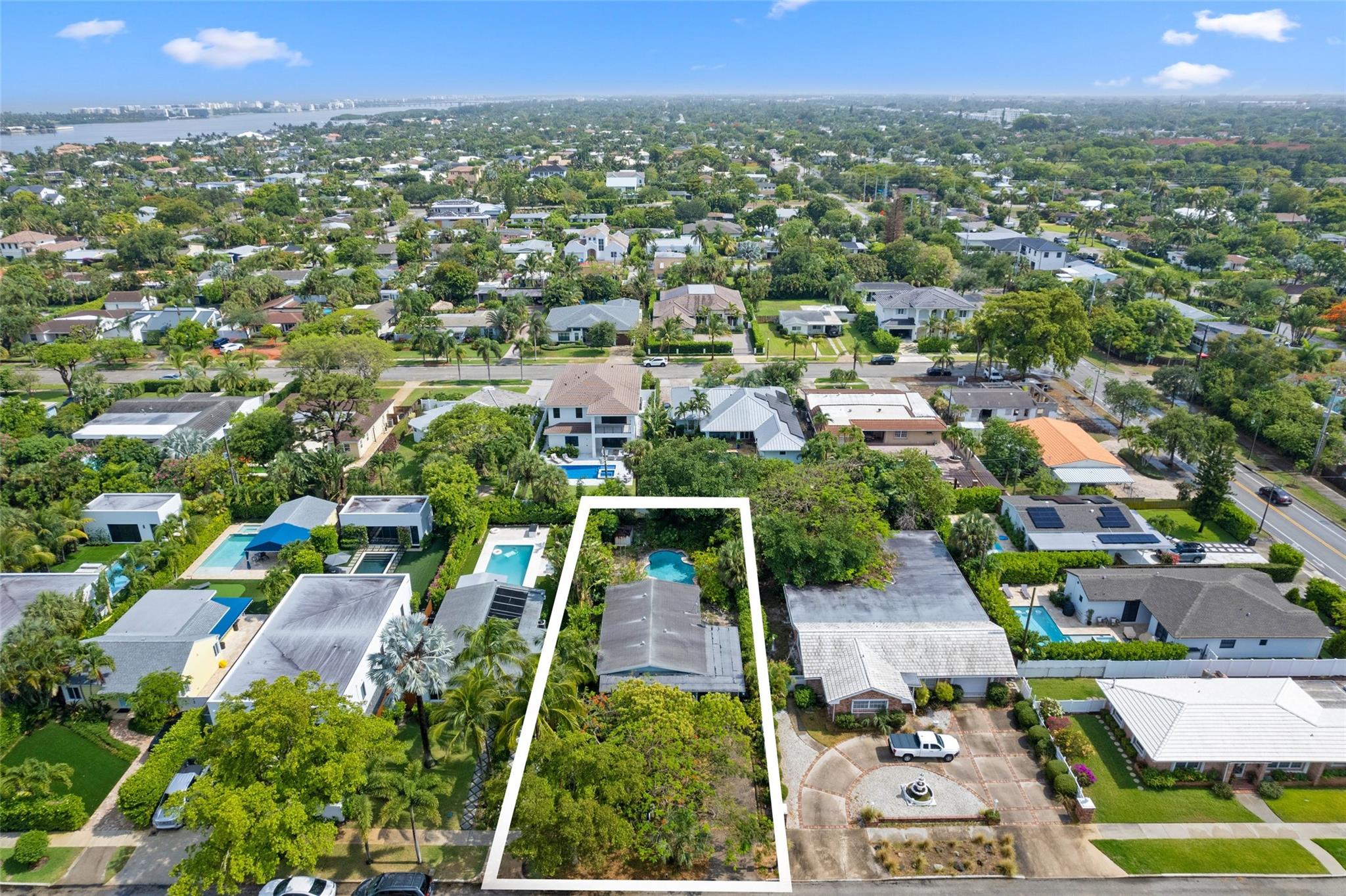 246 Seville Rd