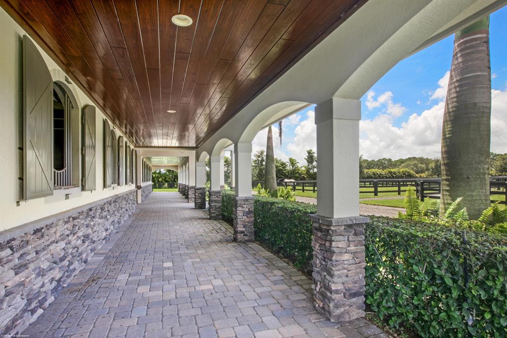 PALM BEACH POINT - Residential