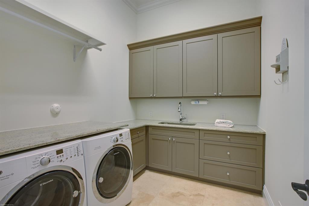 PALM BEACH POINT - Residential