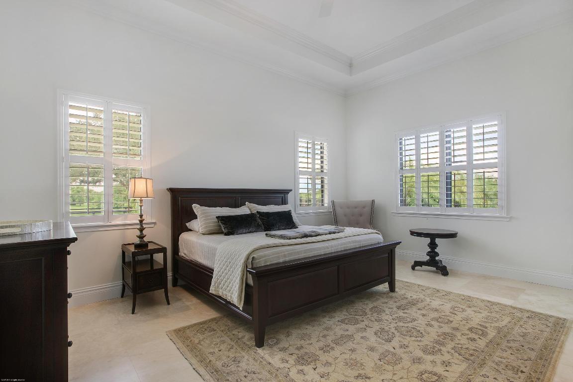 PALM BEACH POINT - Residential