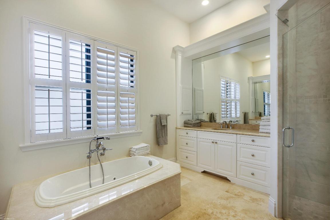 PALM BEACH POINT - Residential