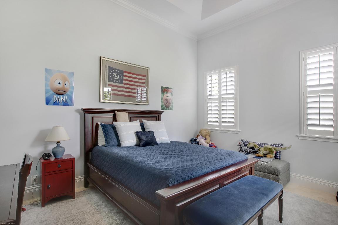 PALM BEACH POINT - Residential