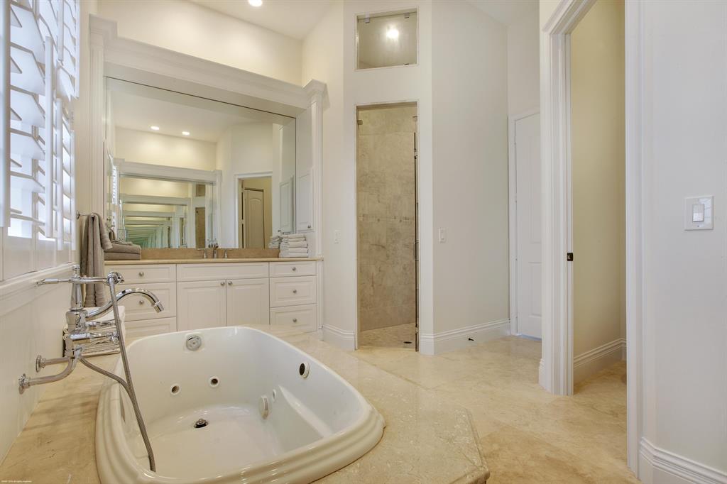 PALM BEACH POINT - Residential