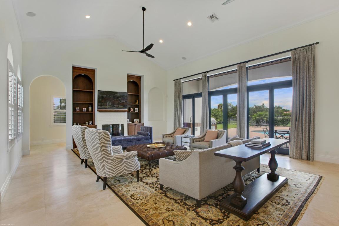 PALM BEACH POINT - Residential