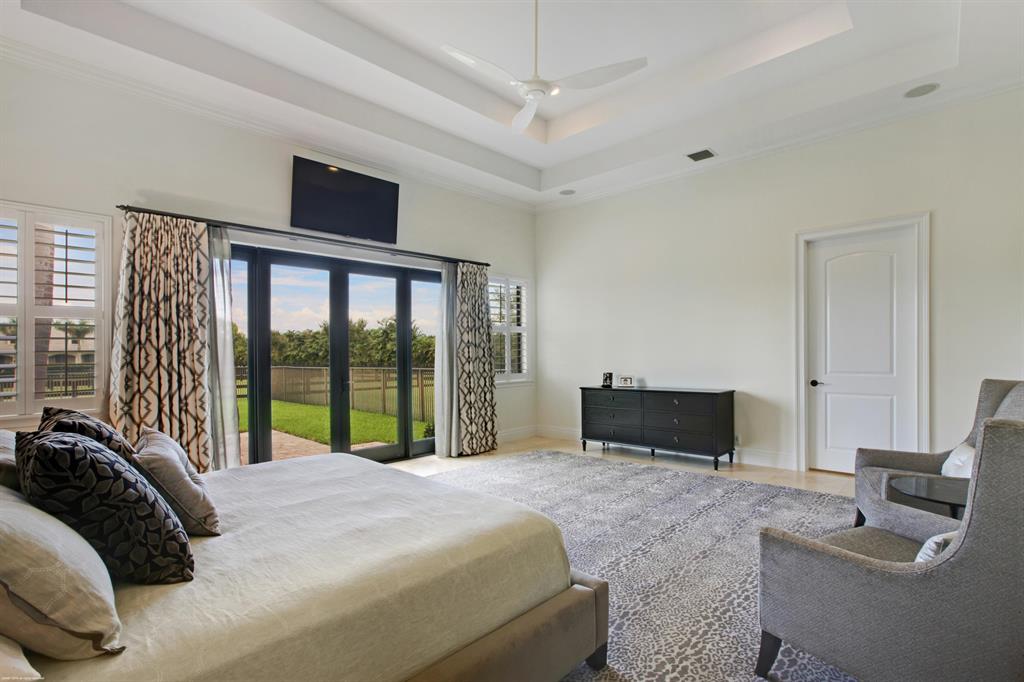 PALM BEACH POINT - Residential