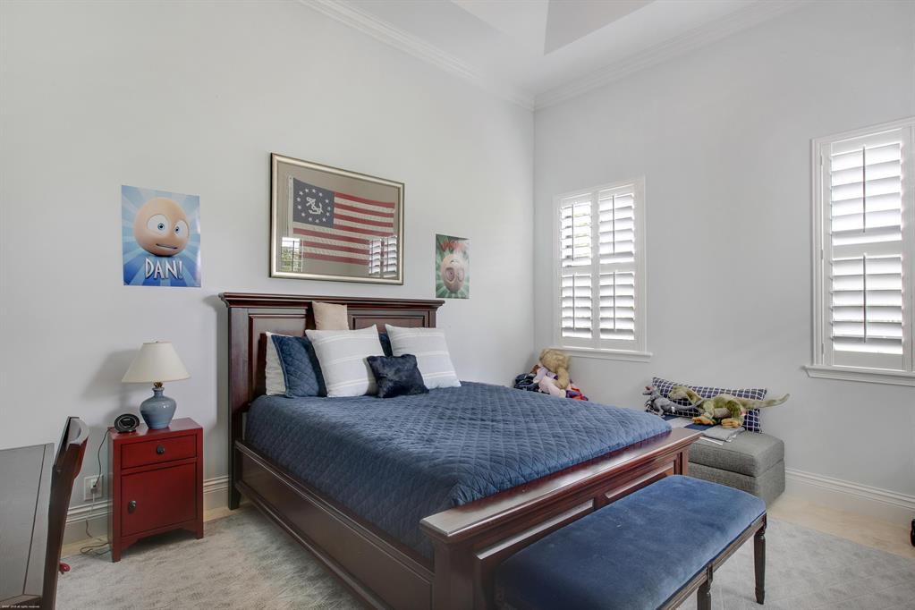 PALM BEACH POINT - Residential