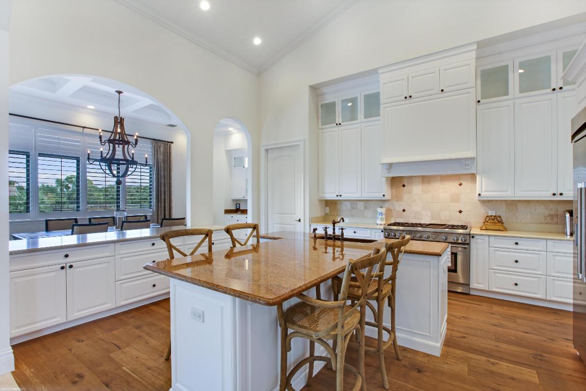 PALM BEACH POINT - Residential