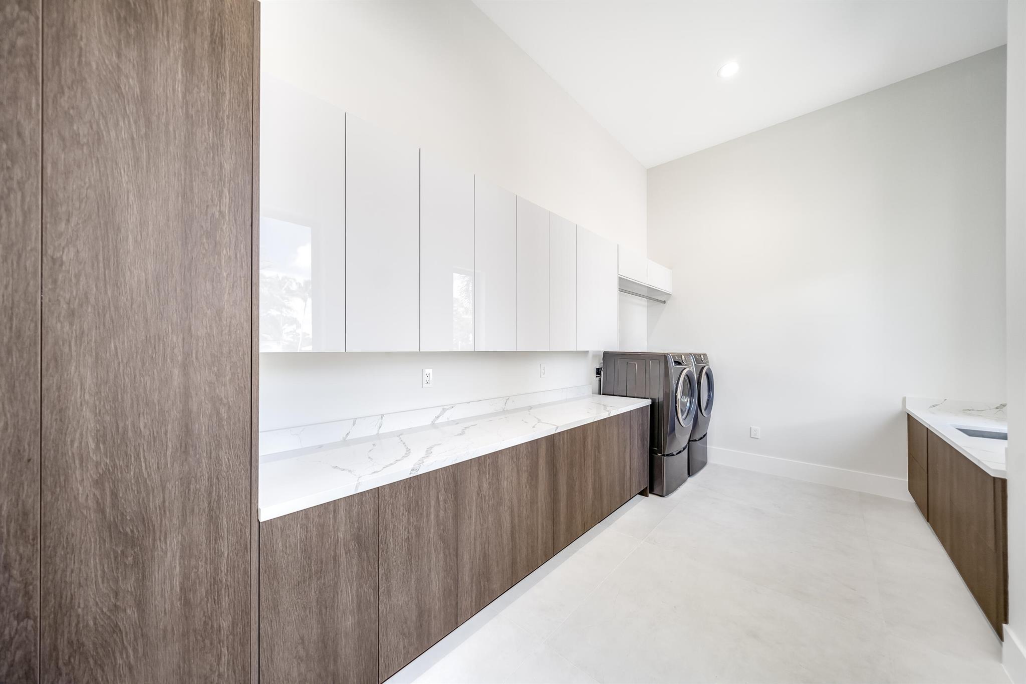 STONEWAL ESTATES - Residential