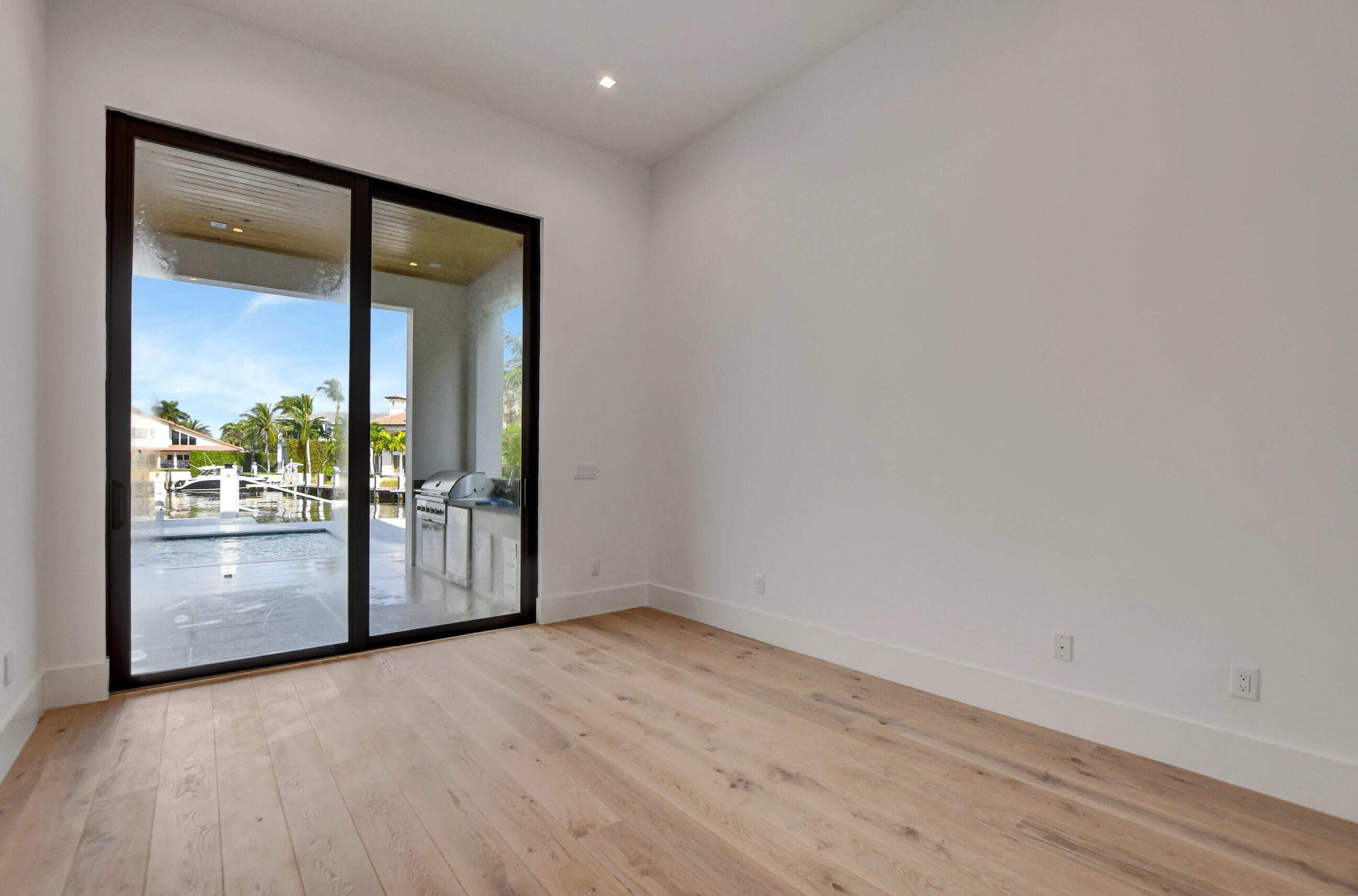 LAKE ROGERS ISLE UNIT A - Residential