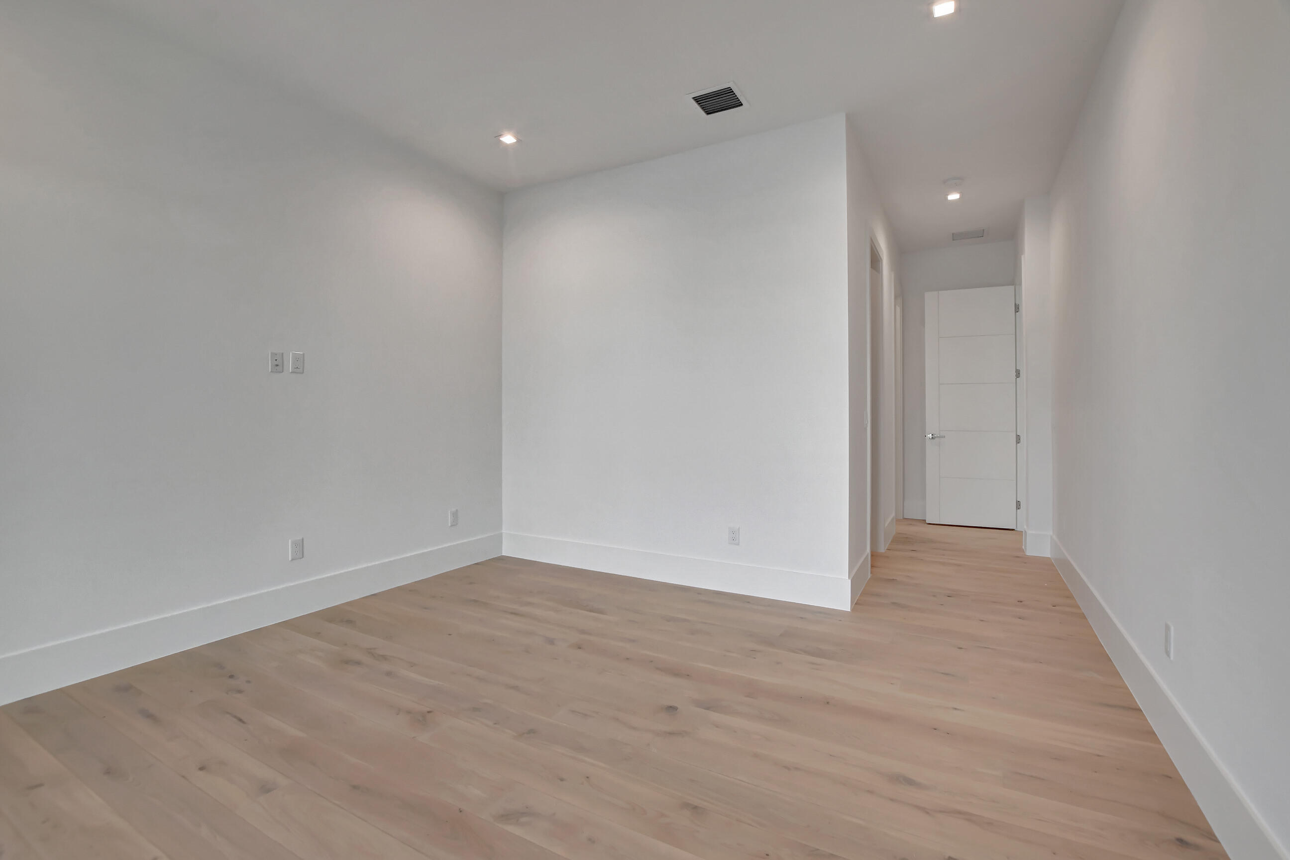 LAKE ROGERS ISLE UNIT A - Residential