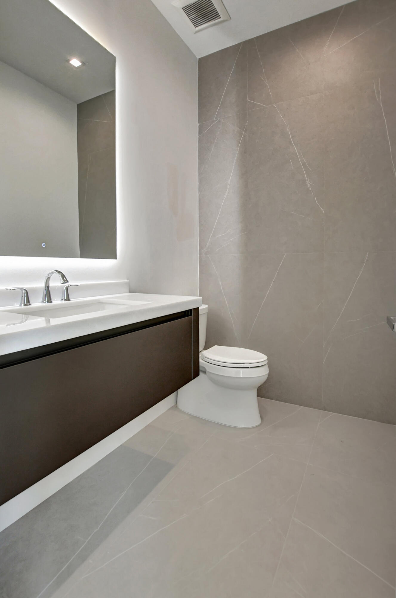 LAKE ROGERS ISLE UNIT A - Residential