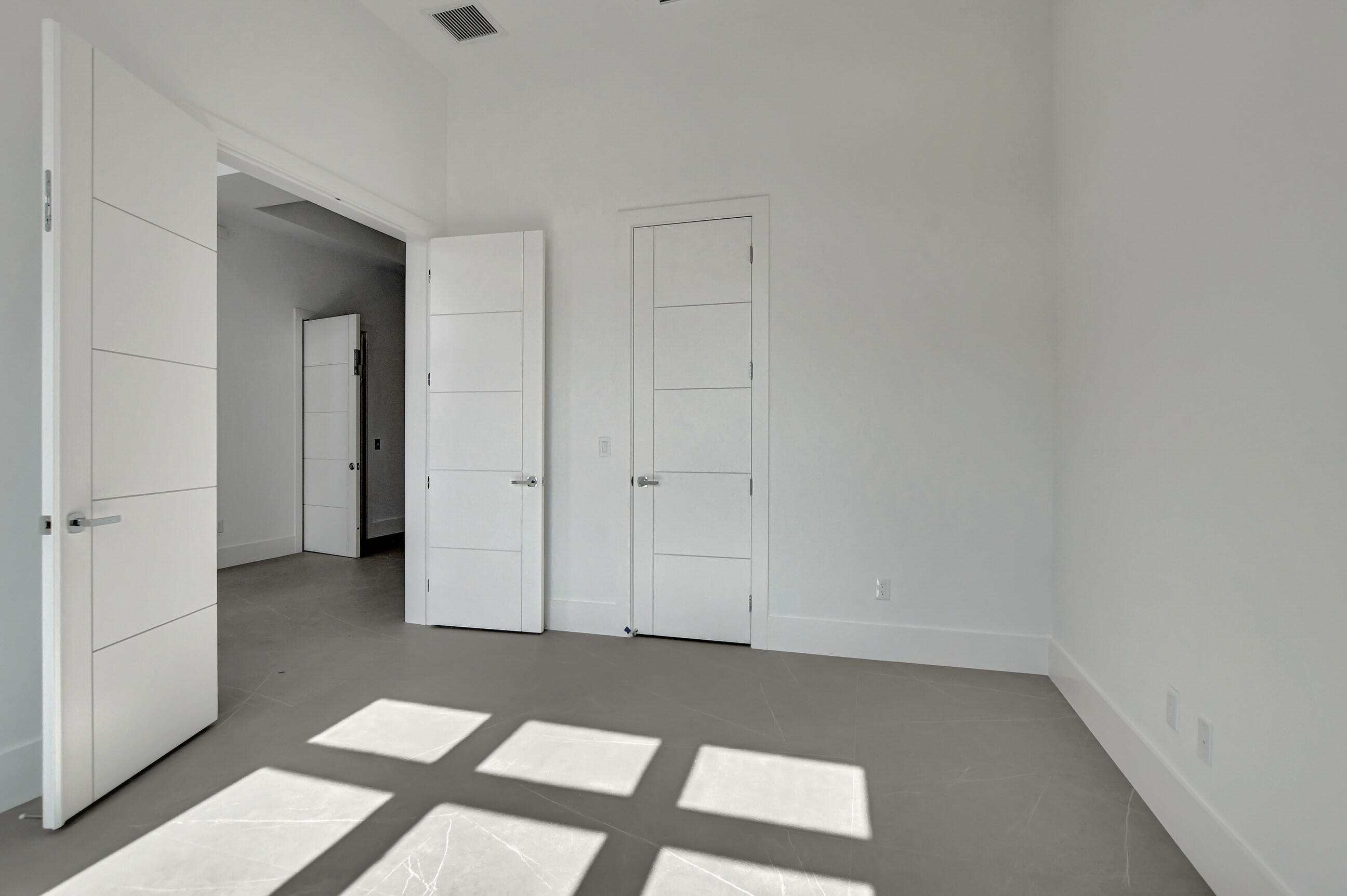 LAKE ROGERS ISLE UNIT A - Residential