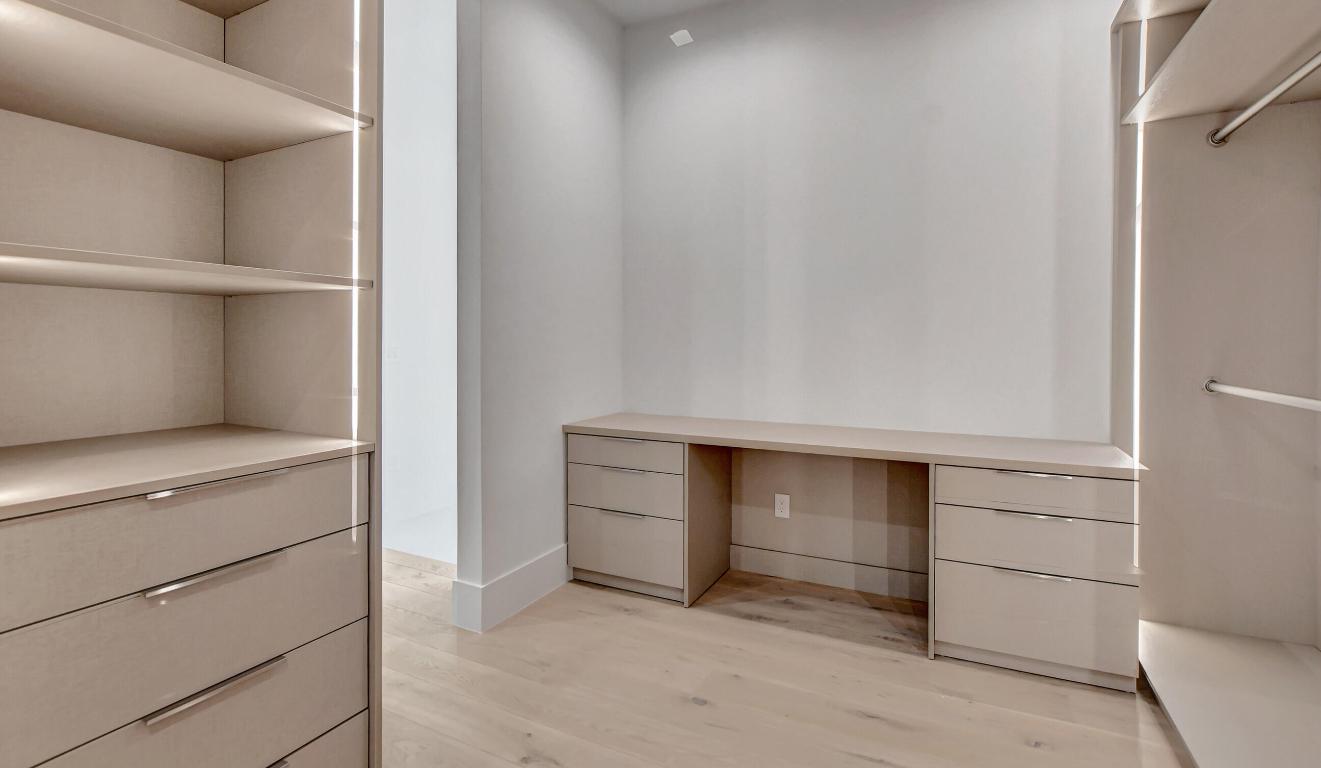 LAKE ROGERS ISLE UNIT A - Residential