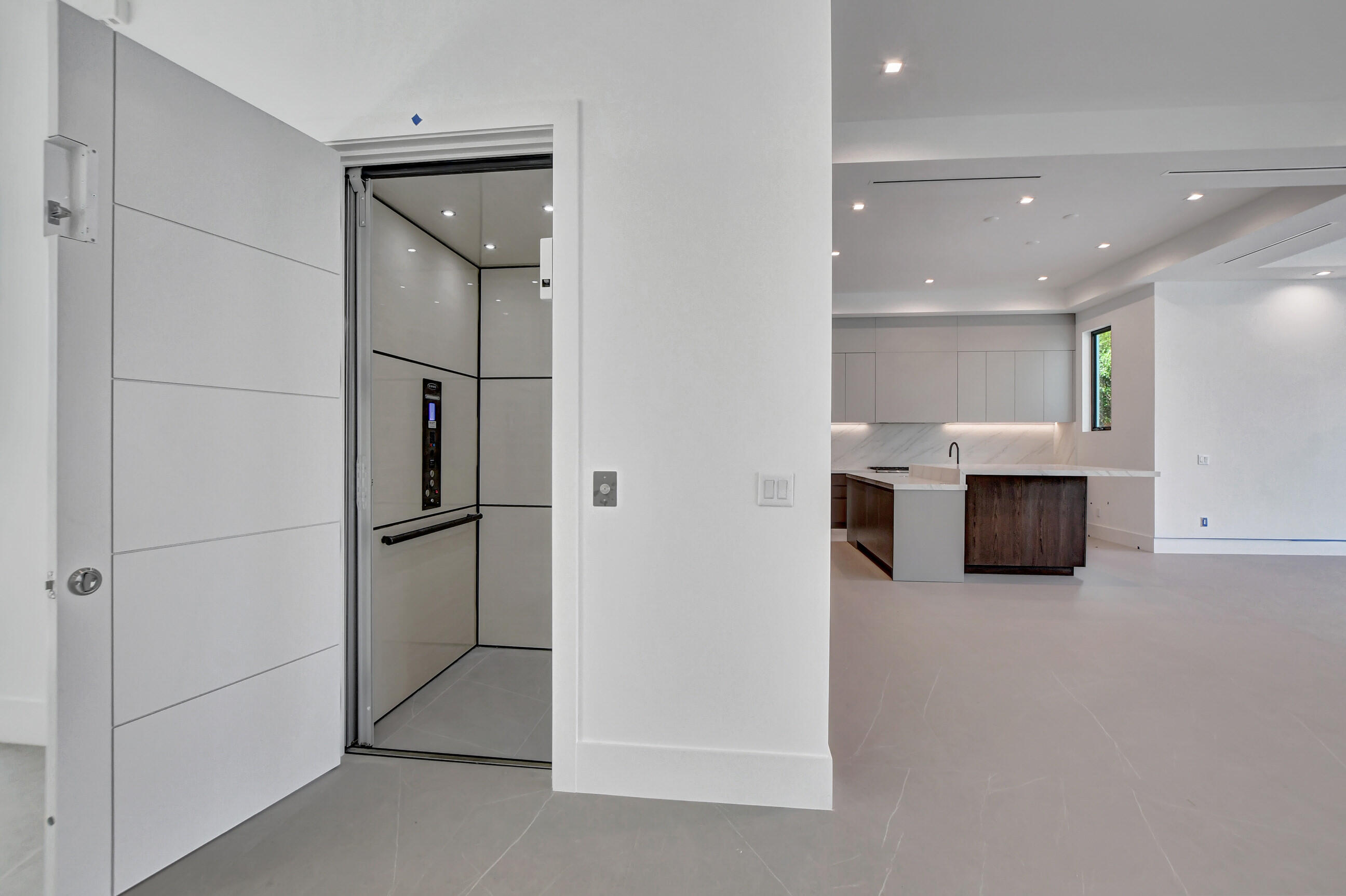 LAKE ROGERS ISLE UNIT A - Residential