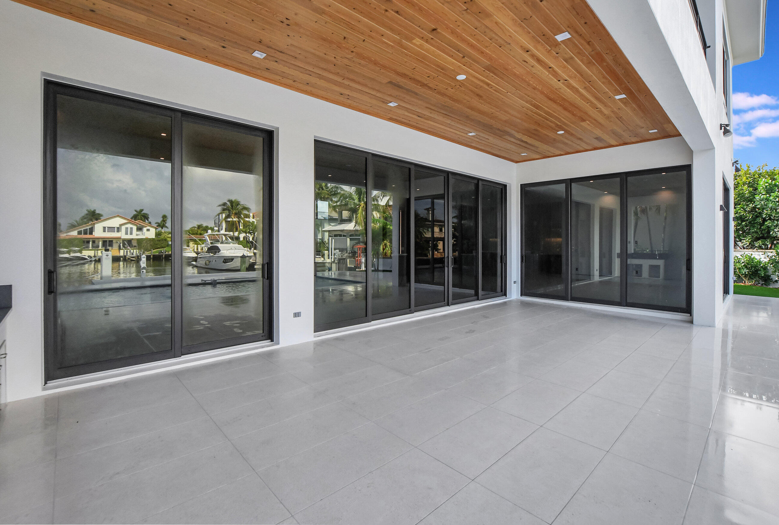 LAKE ROGERS ISLE UNIT A - Residential