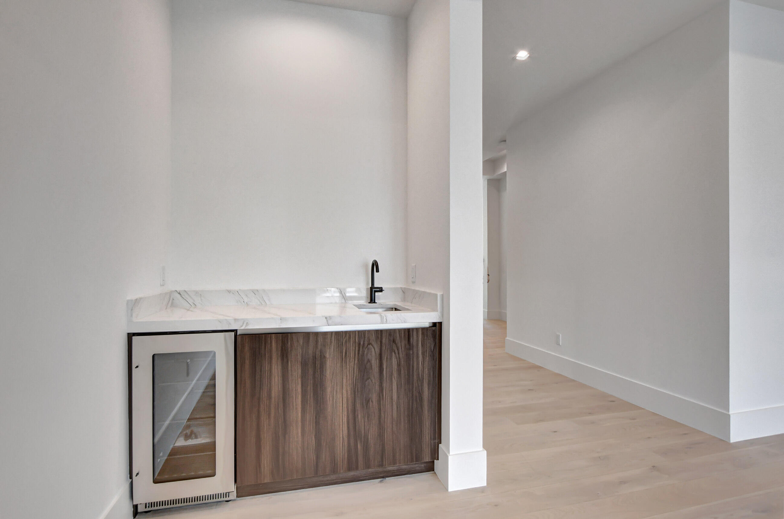 LAKE ROGERS ISLE UNIT A - Residential