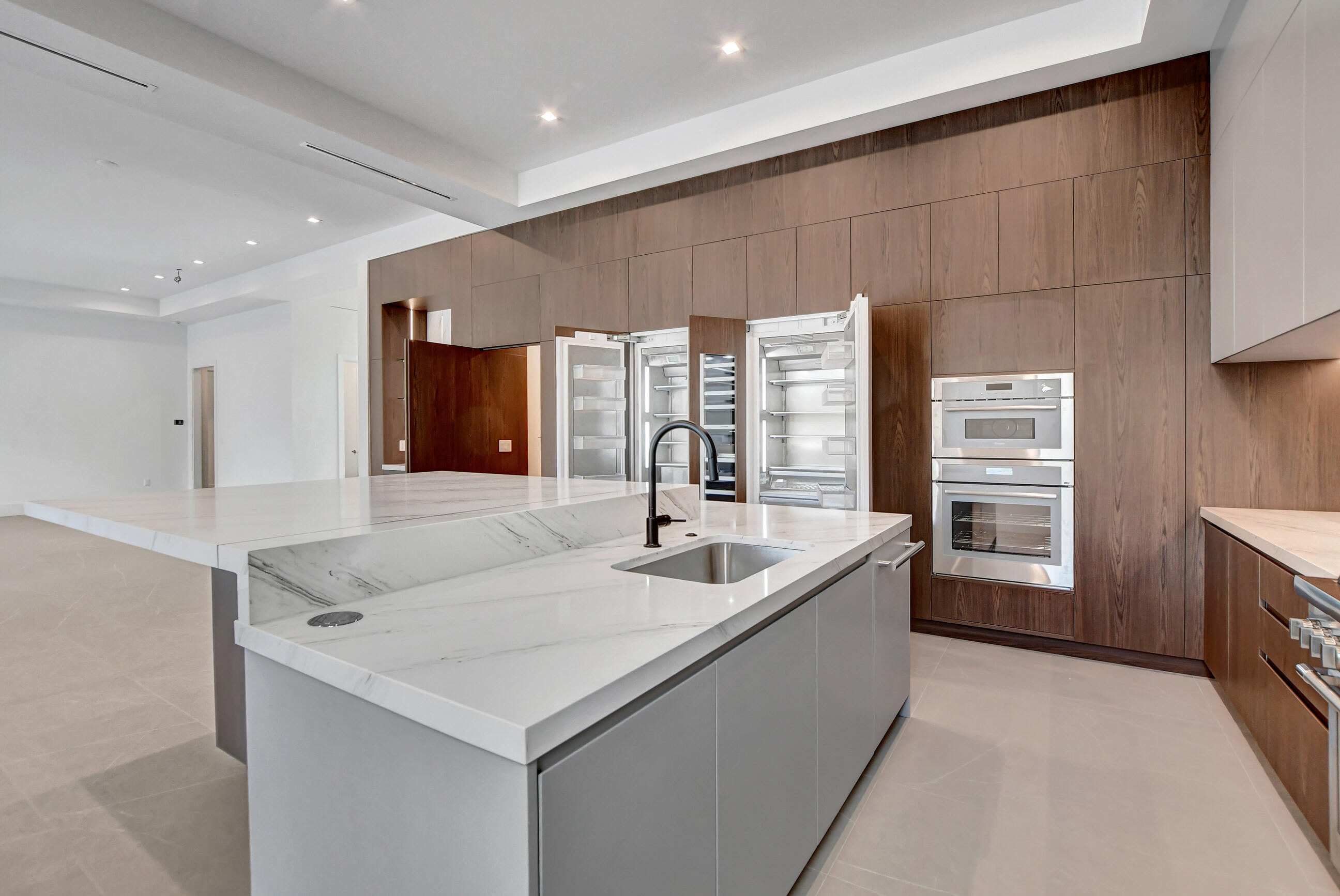 LAKE ROGERS ISLE UNIT A - Residential