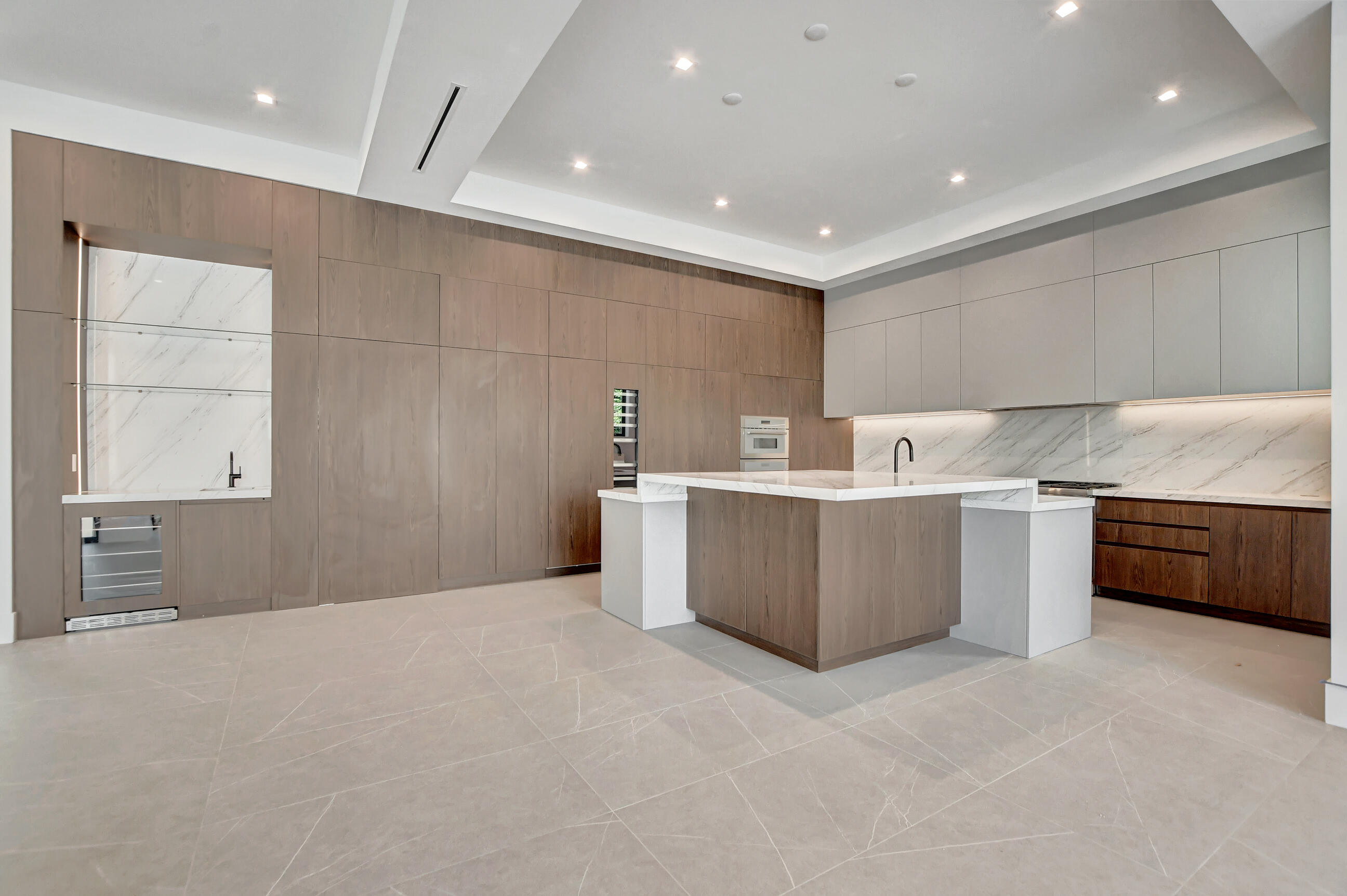 LAKE ROGERS ISLE UNIT A - Residential