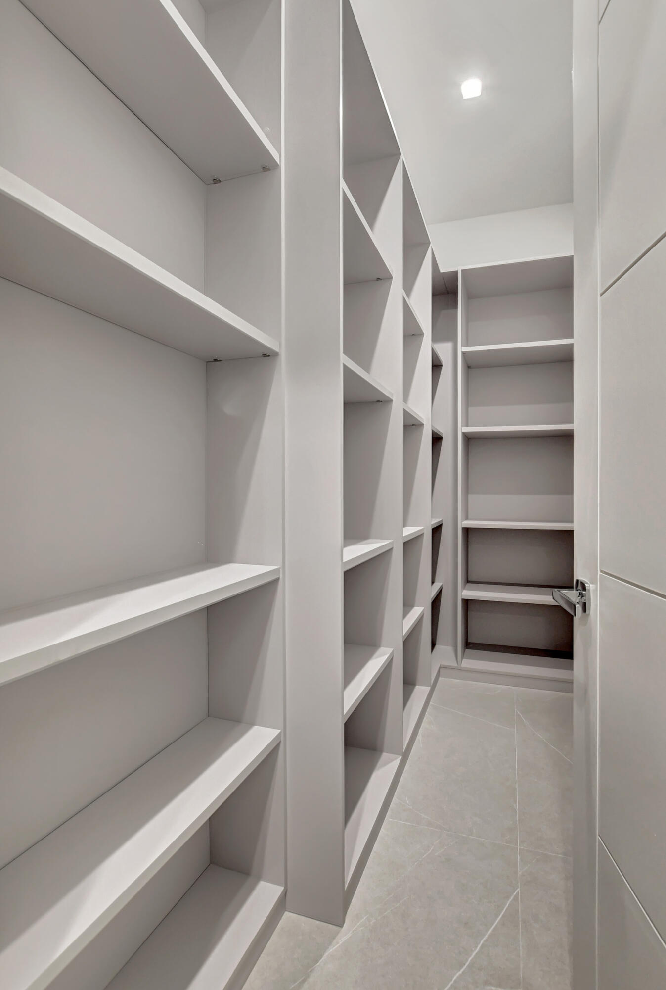 LAKE ROGERS ISLE UNIT A - Residential