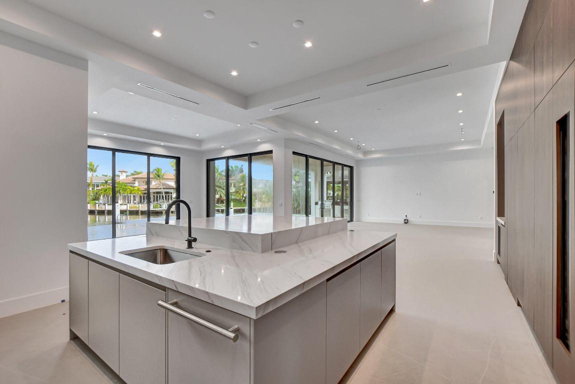 LAKE ROGERS ISLE UNIT A - Residential