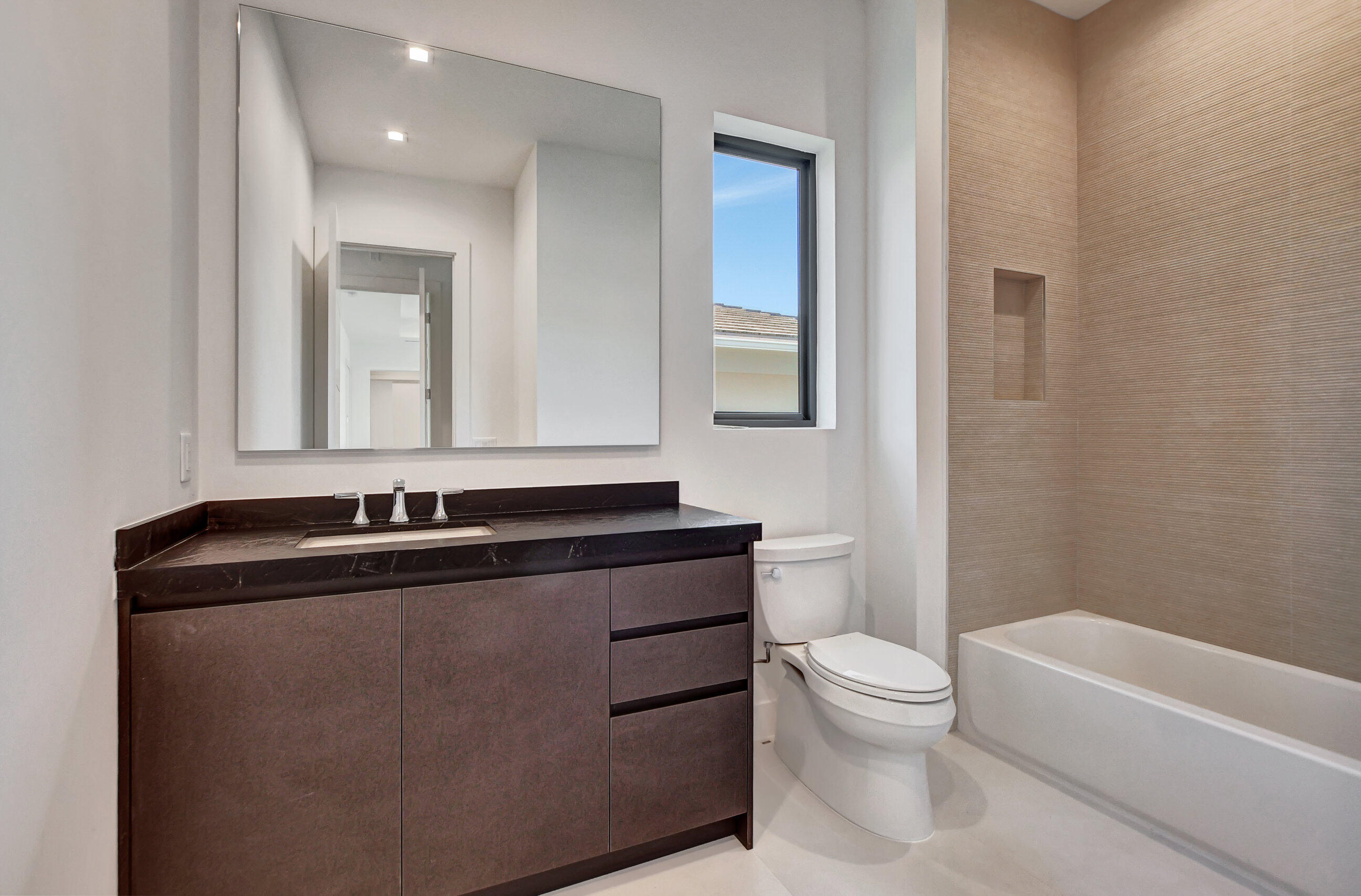 LAKE ROGERS ISLE UNIT A - Residential