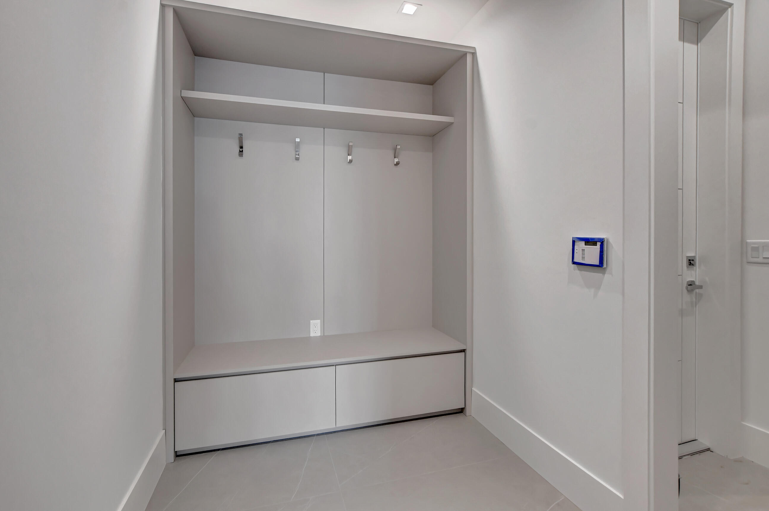 LAKE ROGERS ISLE UNIT A - Residential