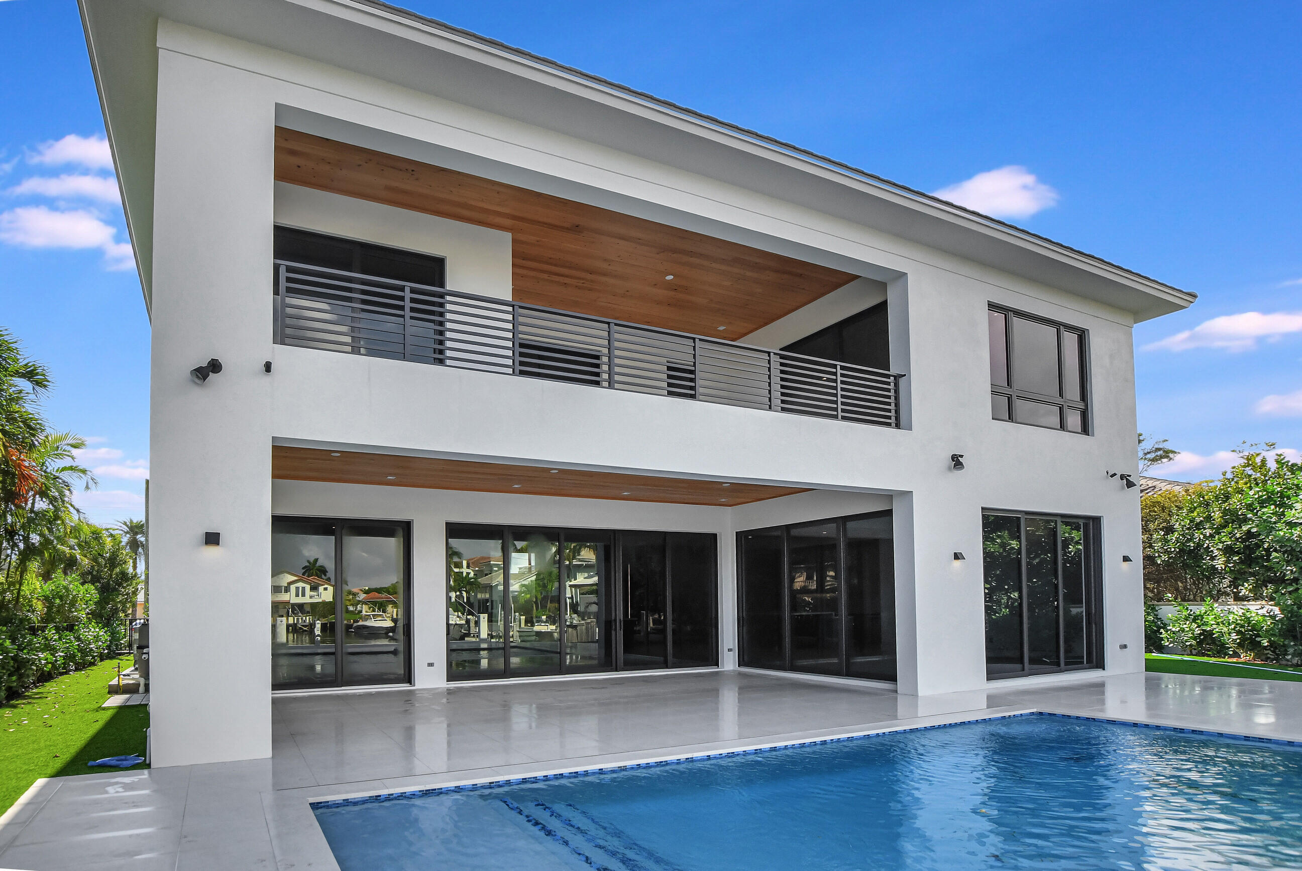 LAKE ROGERS ISLE UNIT A - Residential